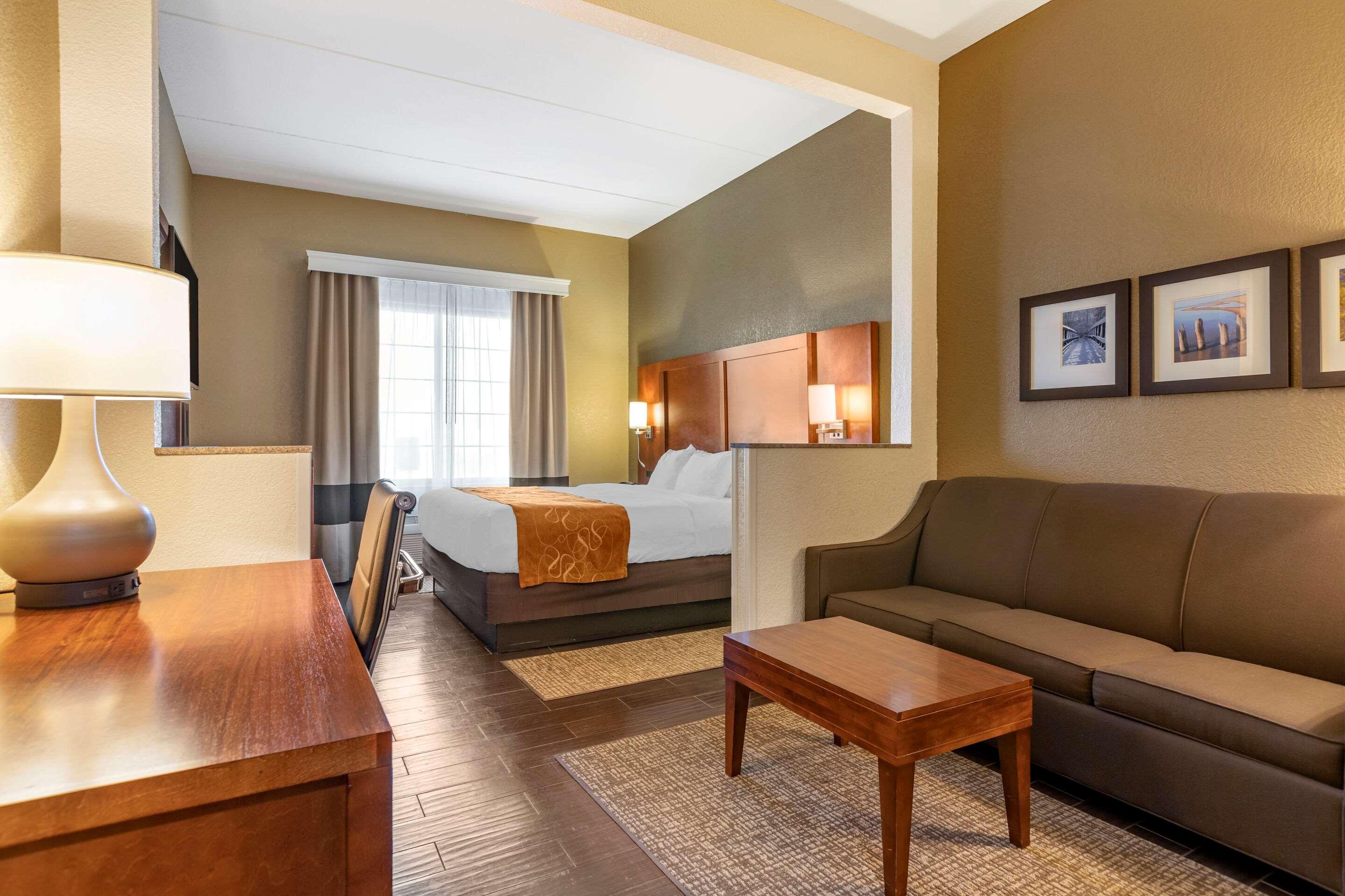Comfort Suites Grand Rapids South Kentwood Экстерьер фото